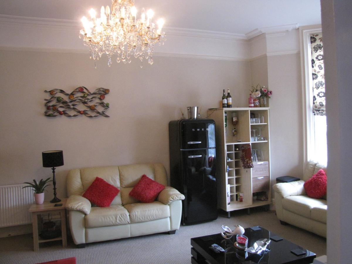 וויימות' Ashmira Guest House מראה חיצוני תמונה