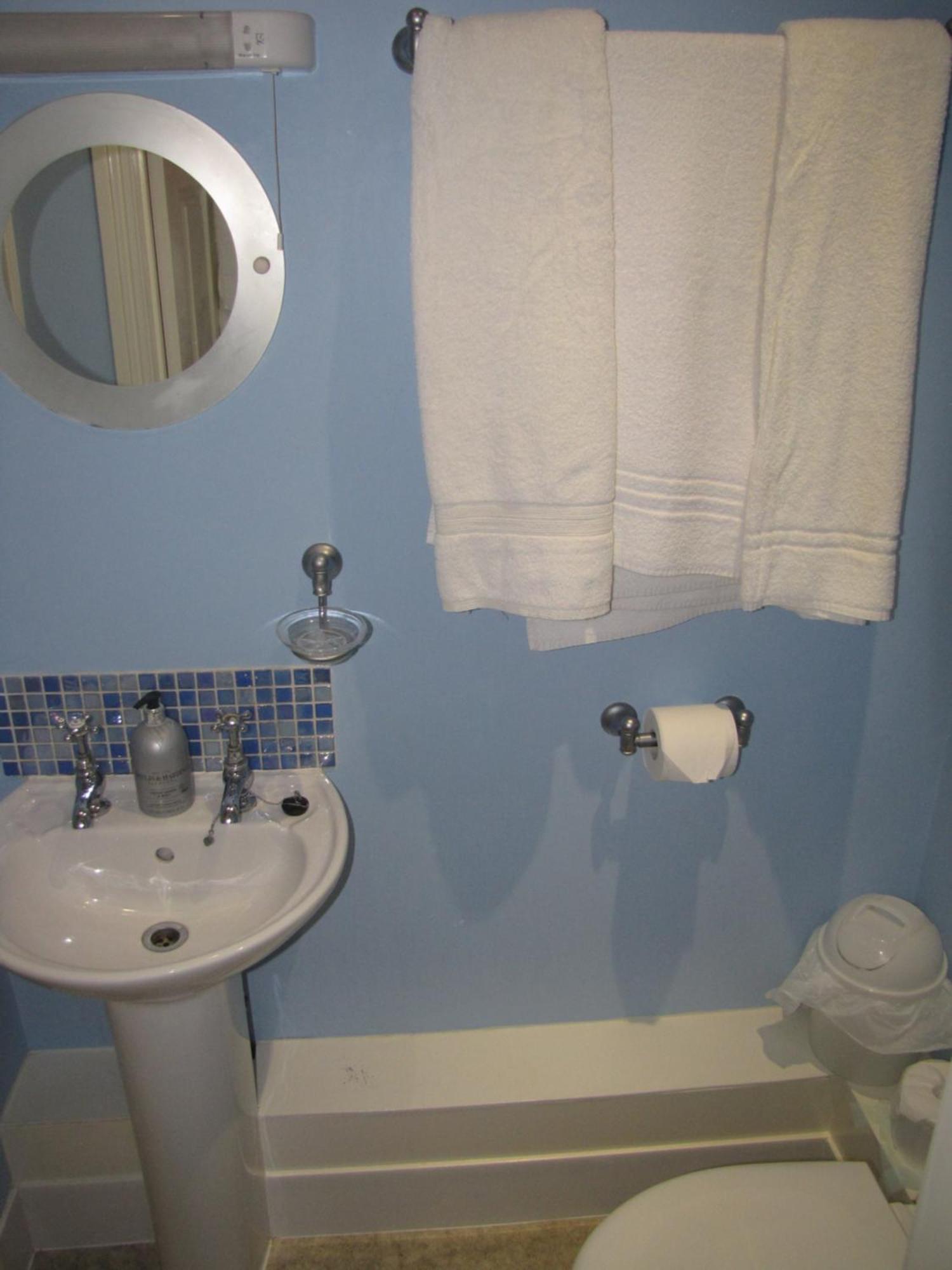 וויימות' Ashmira Guest House מראה חיצוני תמונה