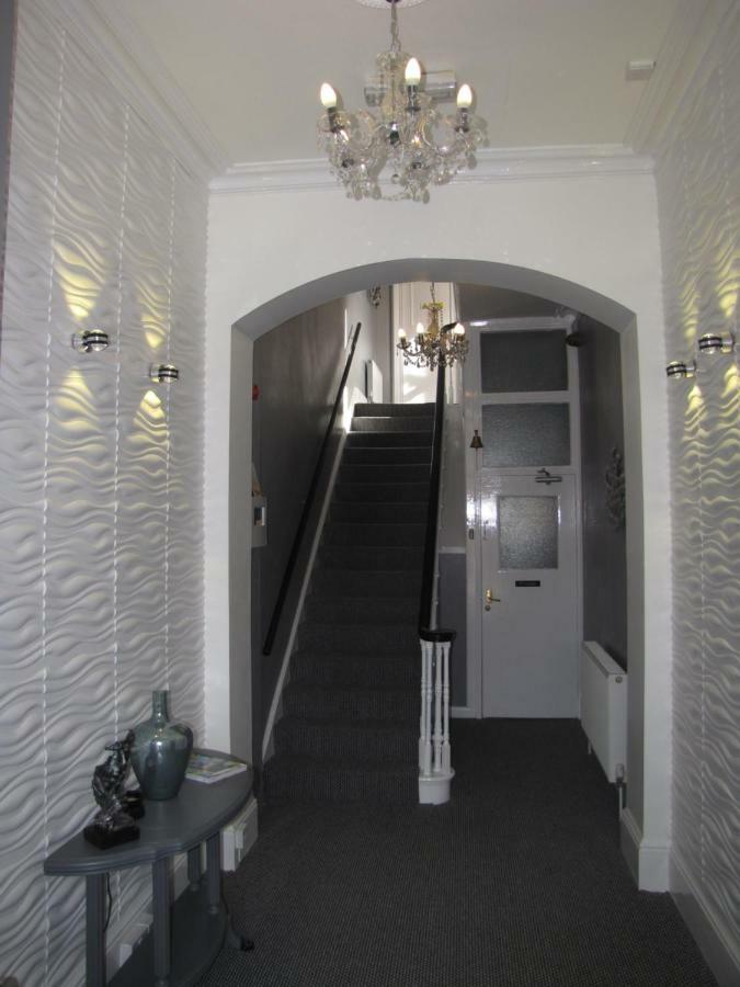 וויימות' Ashmira Guest House מראה חיצוני תמונה